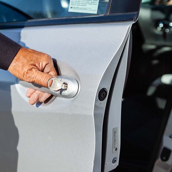 Auto Locksmith